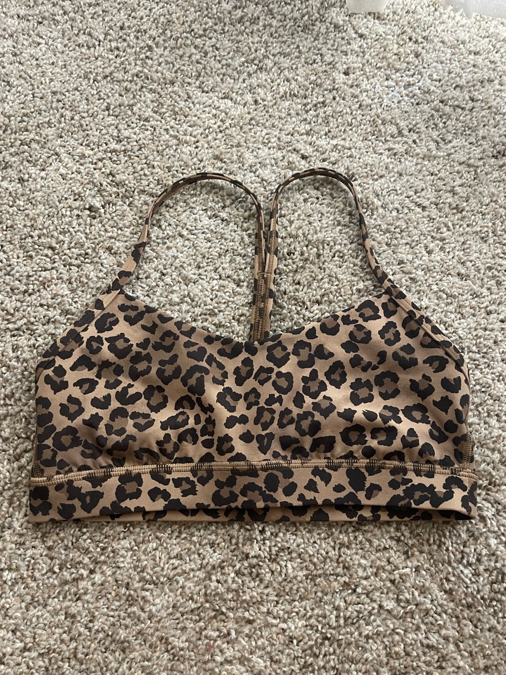 lululemon flow y bra nulu a-c cups in true leopard multi size 8 🐆🖤